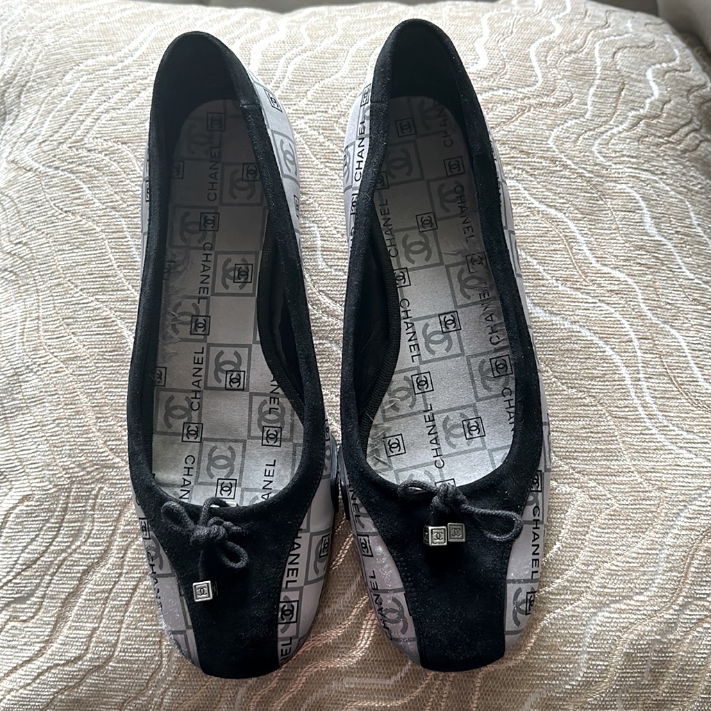 Authentic Chanel Grey Satin & Suede Logo Ballerina Pumps